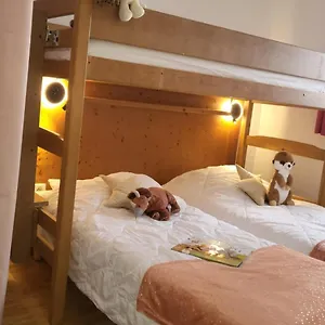 Appartement Rez De Chaussée Confortable Dans Les Villages Du Bacha Idéalement Placé à 100 M De L'ecole De, Chamrousse